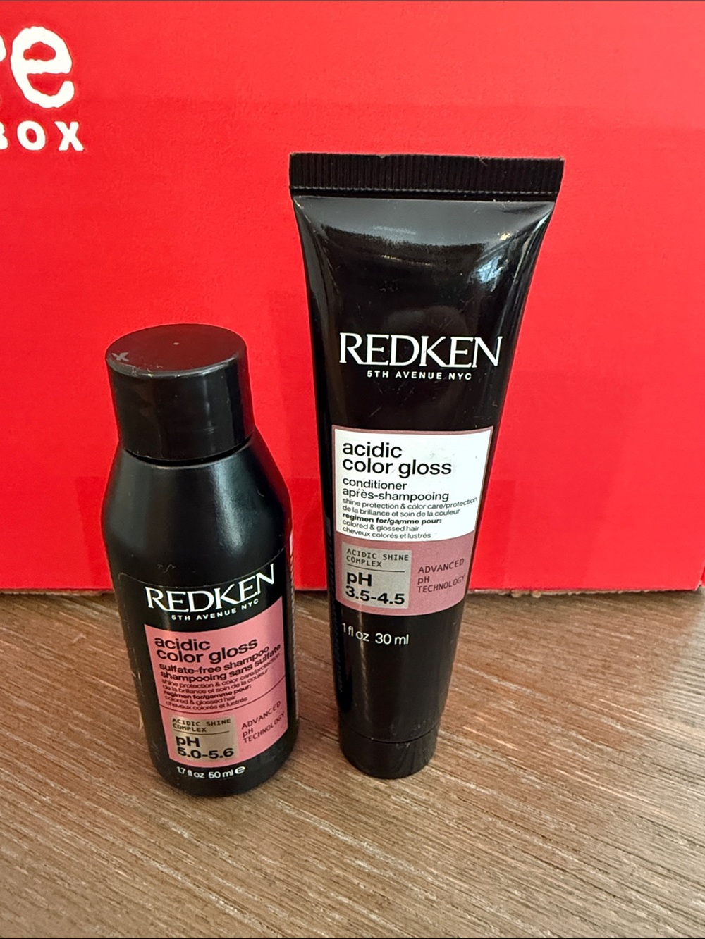 Redken Acidic Color Gloss Set - Black & Pink